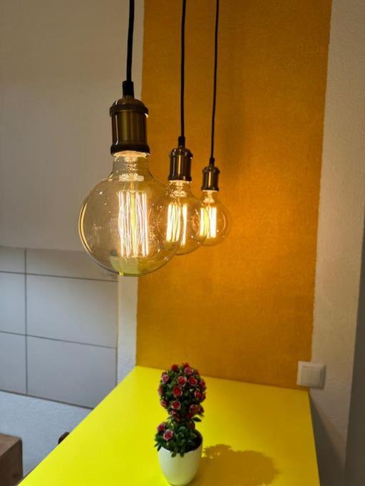 Ora-Prn,Peaceful Central Apartment Prishtinë Ngoại thất bức ảnh